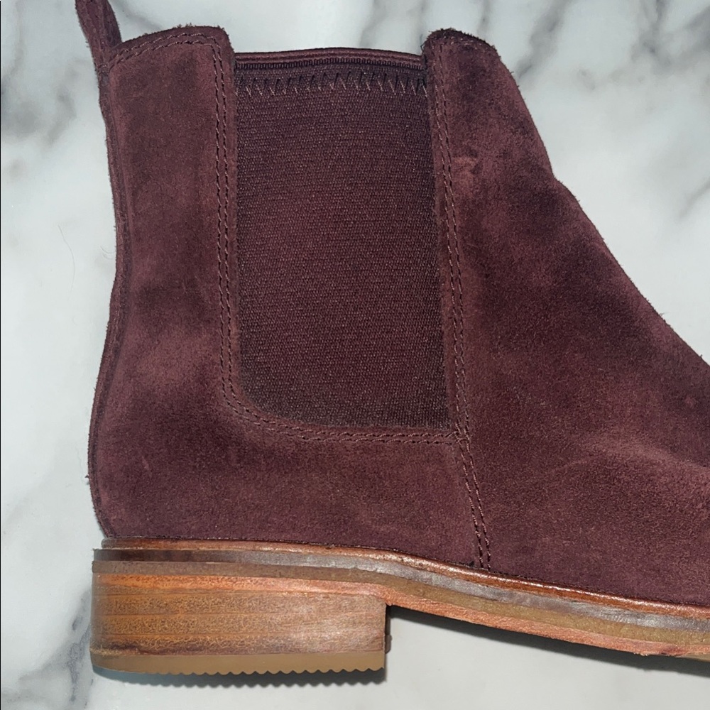 Clarks Clarkdale Arlo Suede Burgundy Boots Size 9.5